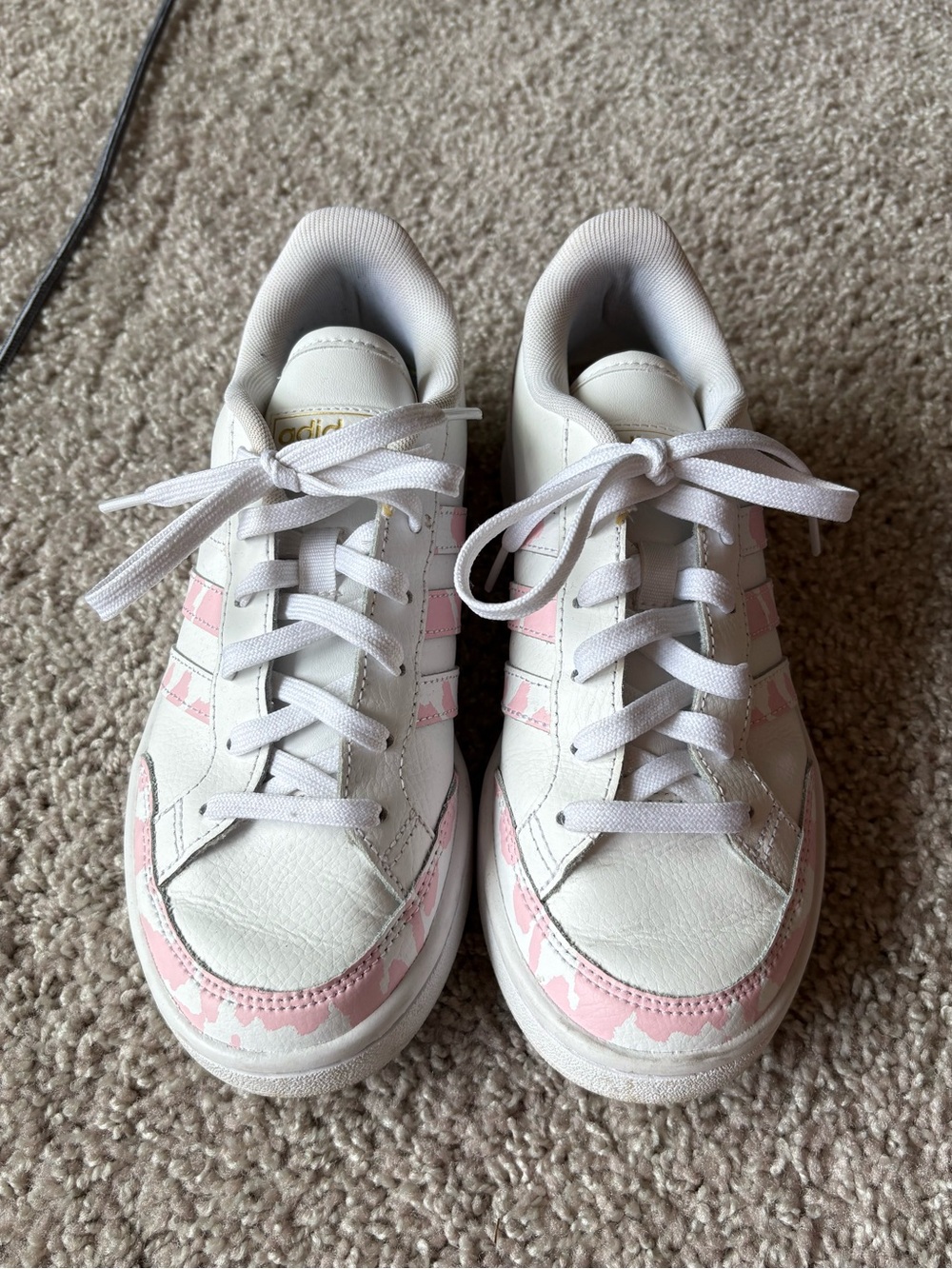 Adidas Grand Court SE pink cow sz 6.5